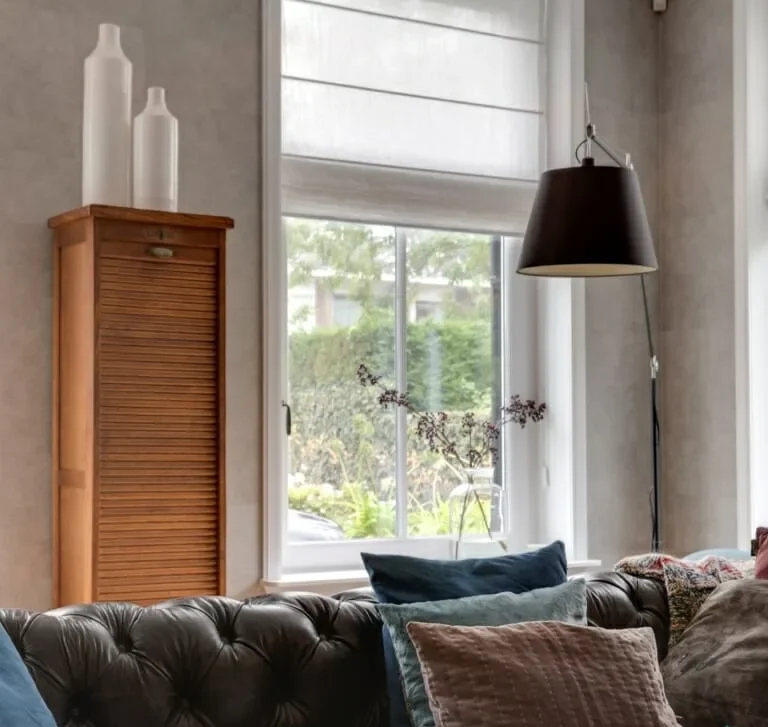 Vouwgordijnen op maat voor woonkamer in Amsterdam